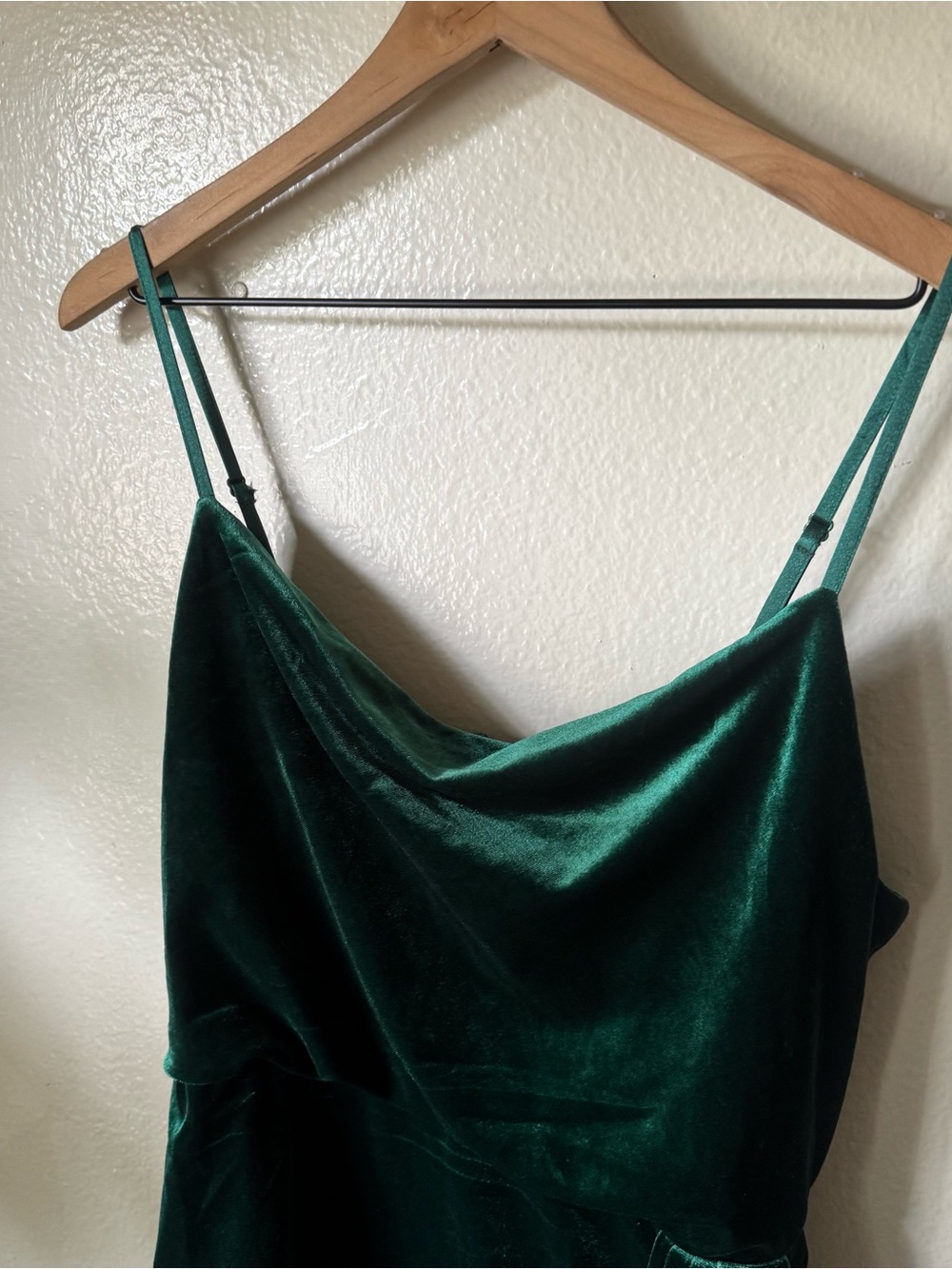 Lulus | Living it Luxe Emerald Green Velvet Tulip Mini Dress - Picture 3 of 7